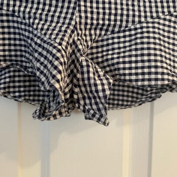 ⭐️SOLD- Zara Women’s Ruffled Gingham Navy and White Shorts - size Medium - Picture 6 of 12